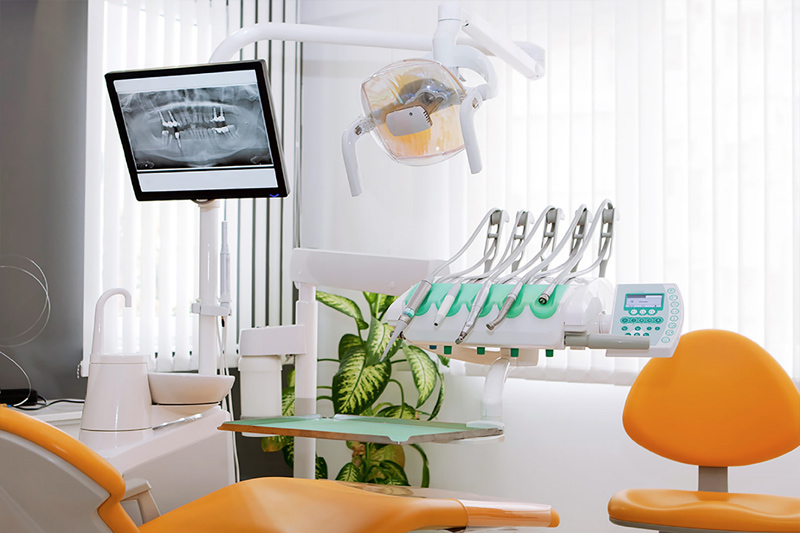 Dentist in Saint Cloud